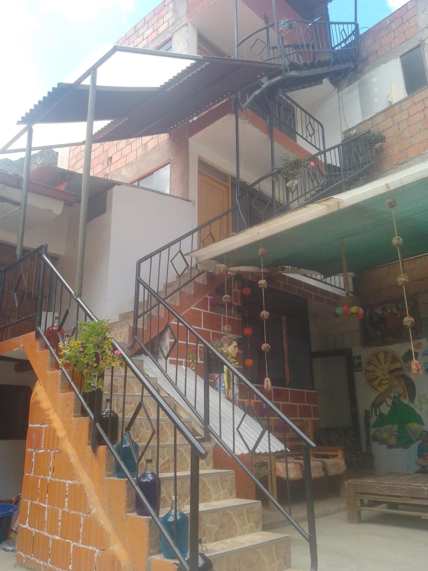 Hostal Raymi Оллантайтамбо Экстерьер фото